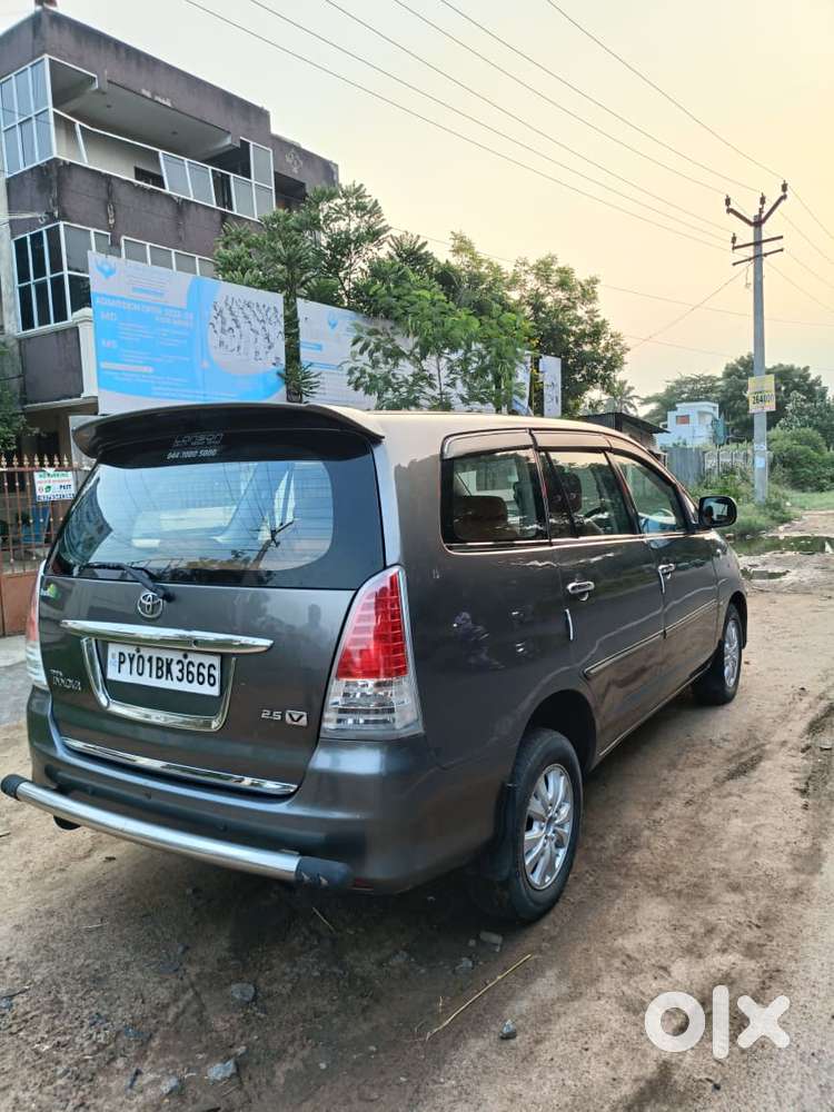 Toyota Innova 2009-2011 2.0 Vx 8 Str, 2011, Diesel