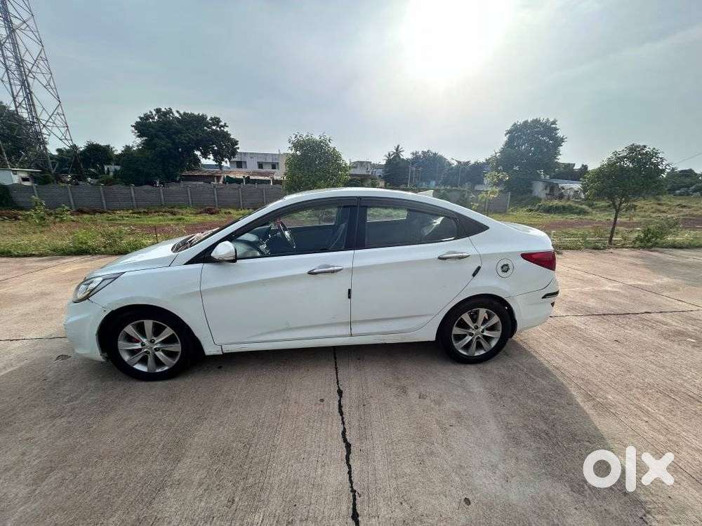 Hyundai Verna 1.6 Sx Crdi (o), 2012, Diesel