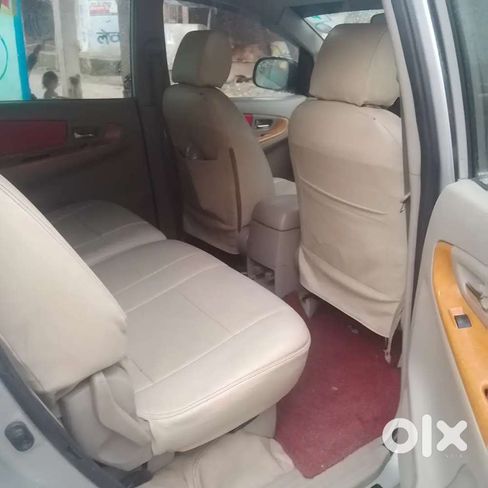 Toyota Innova Hycross 2011 Diesel Manual