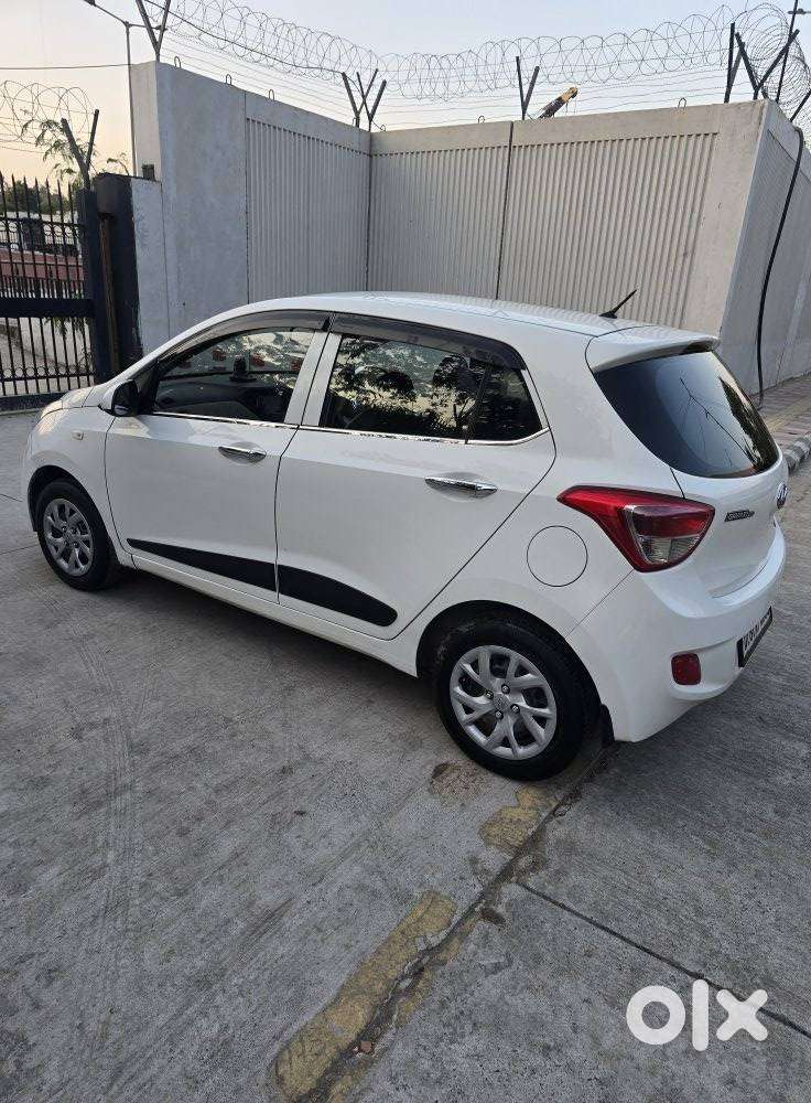 Hyundai Grand I10 2016-2017 Magna, 2017, Cng & Hybrids