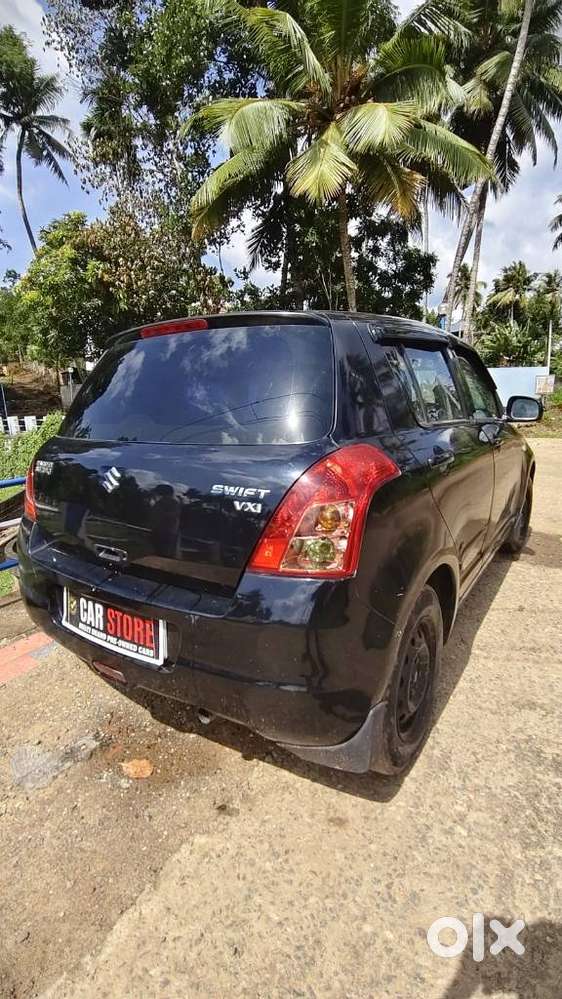 Maruti Suzuki Swift 1.3 Vxi, 2010, Petrol