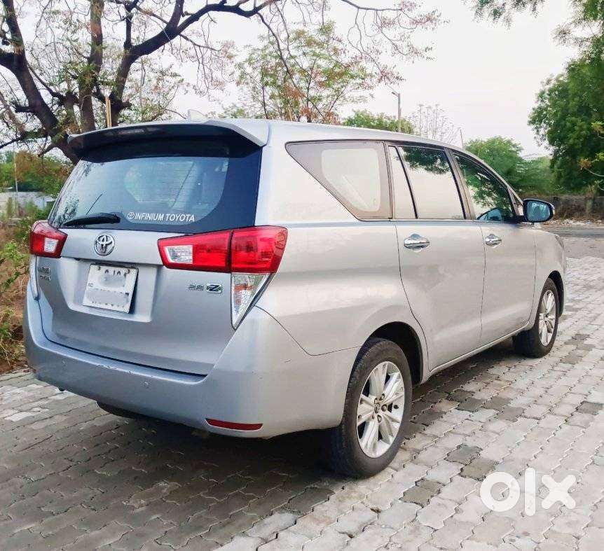Toyota Innova Crysta 2.8z Automatic, 2016, Diesel