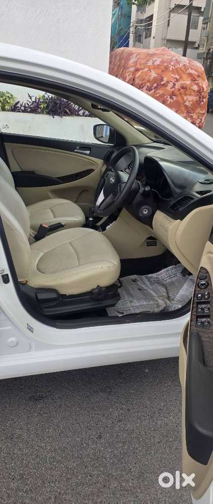 Hyundai Verna 1.6 Vtvt Sx, 2016, Petrol