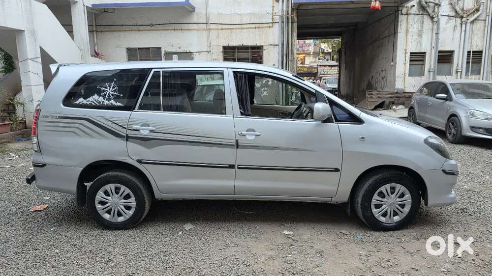Toyota Innova Petrol Manual 2nd 2005