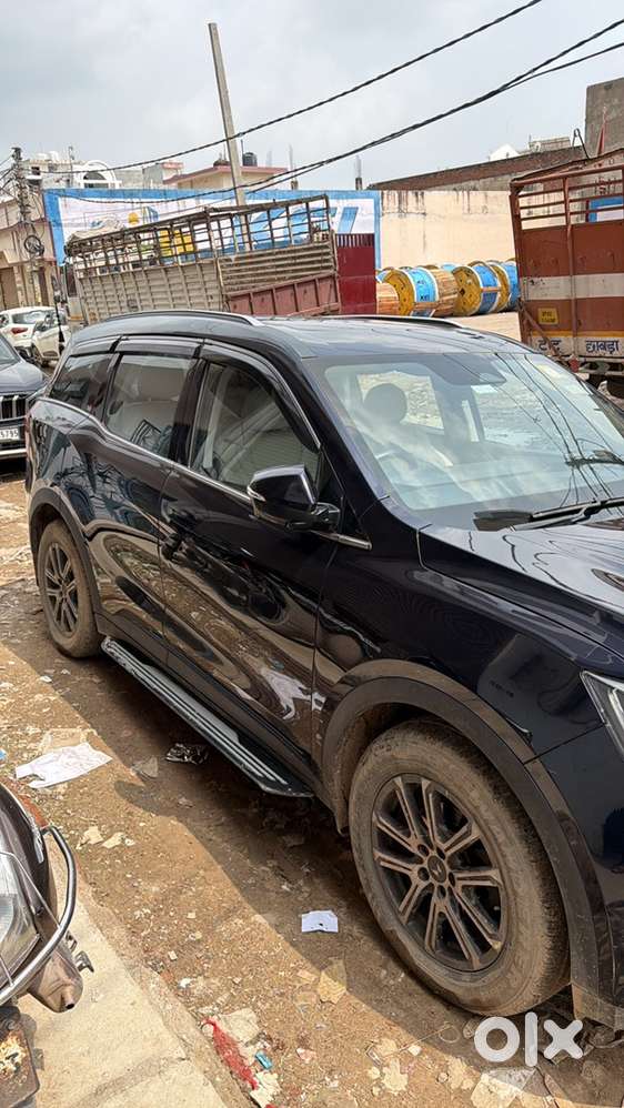 Mahindra Xuv700 Ax7l Diesel At2023