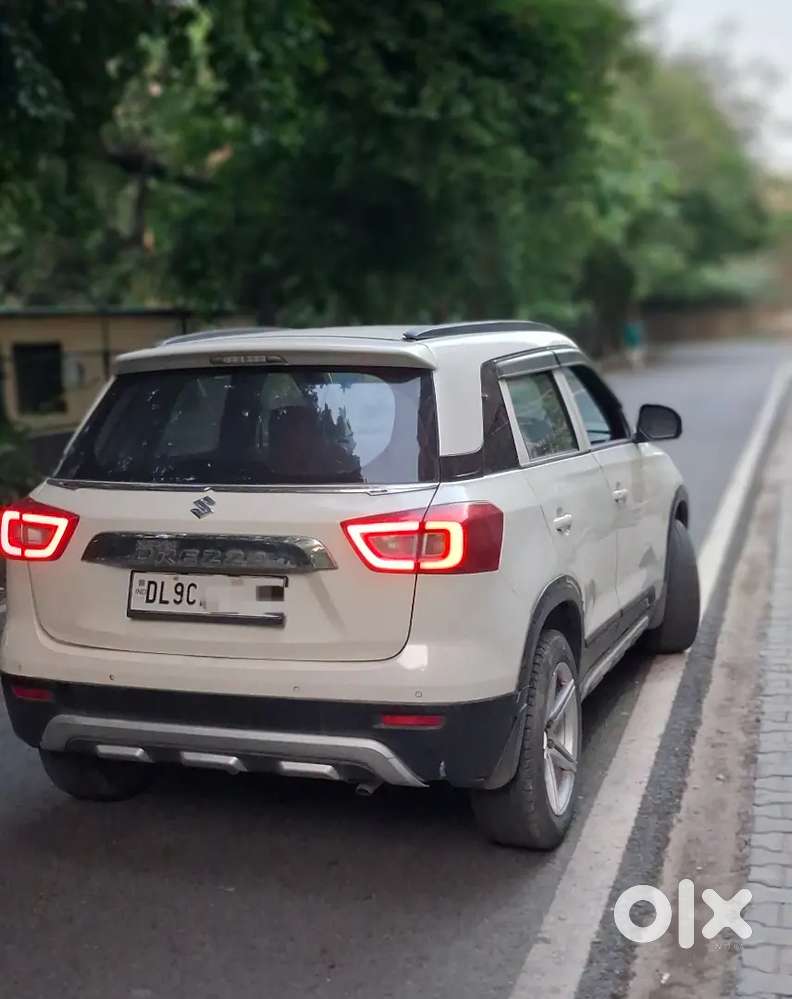Brezza Lxi Optional 
October 2021
First Owner 

Dono Original Key Avl