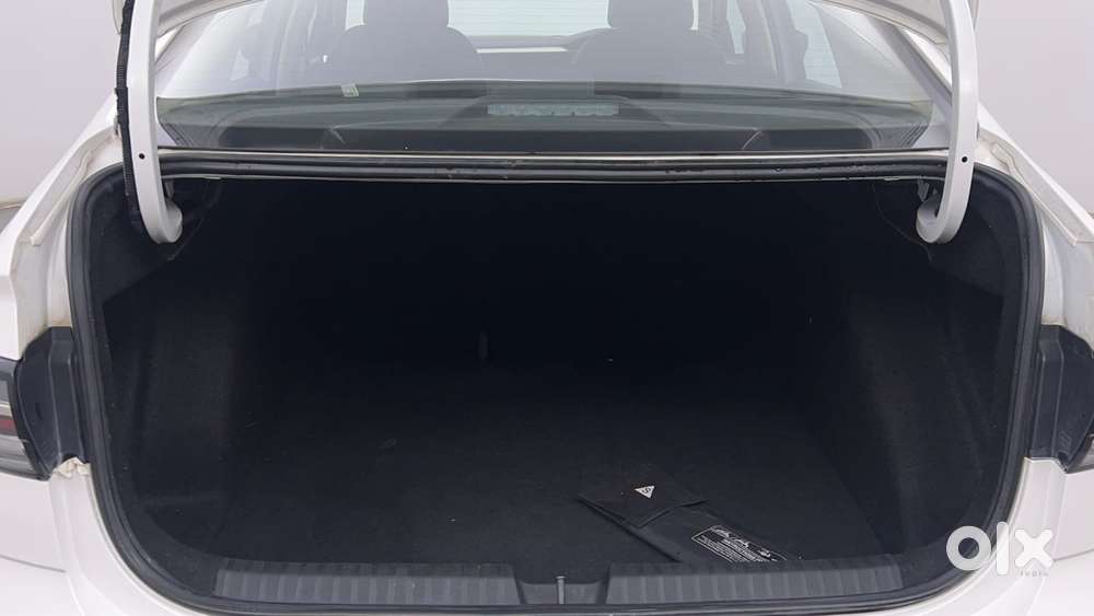 Volkswagen Virtus 1.0 Topline Tsi At, 2024, Petrol