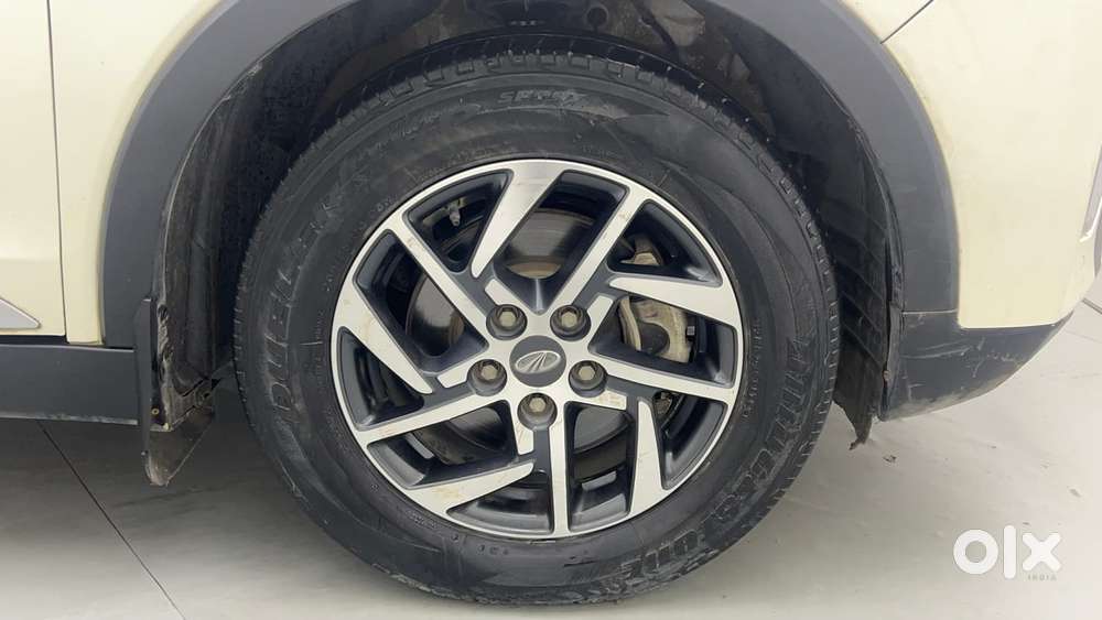 Mahindra Xuv300 W8 (o) 1.5 Diesel Amt, 2022, Diesel