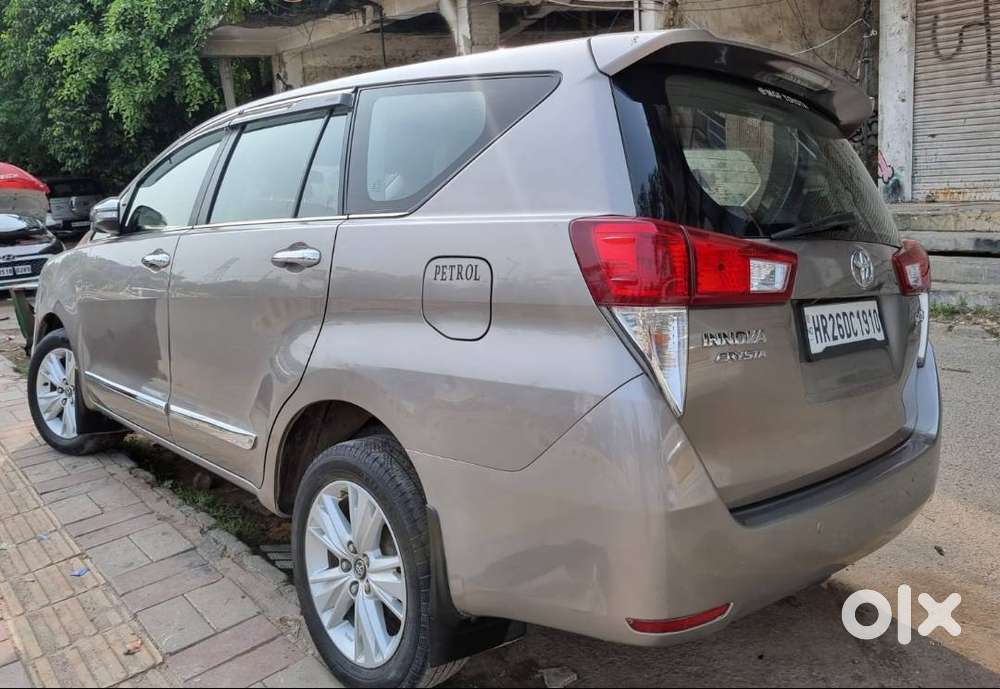Innova Crysta Car For Sale, In Very Good Condition.