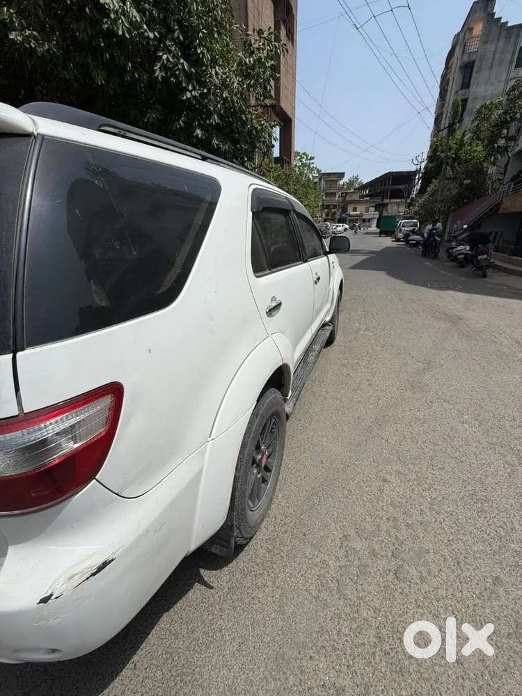 Toyota Fortuner 2011 Diesel Well Maintained