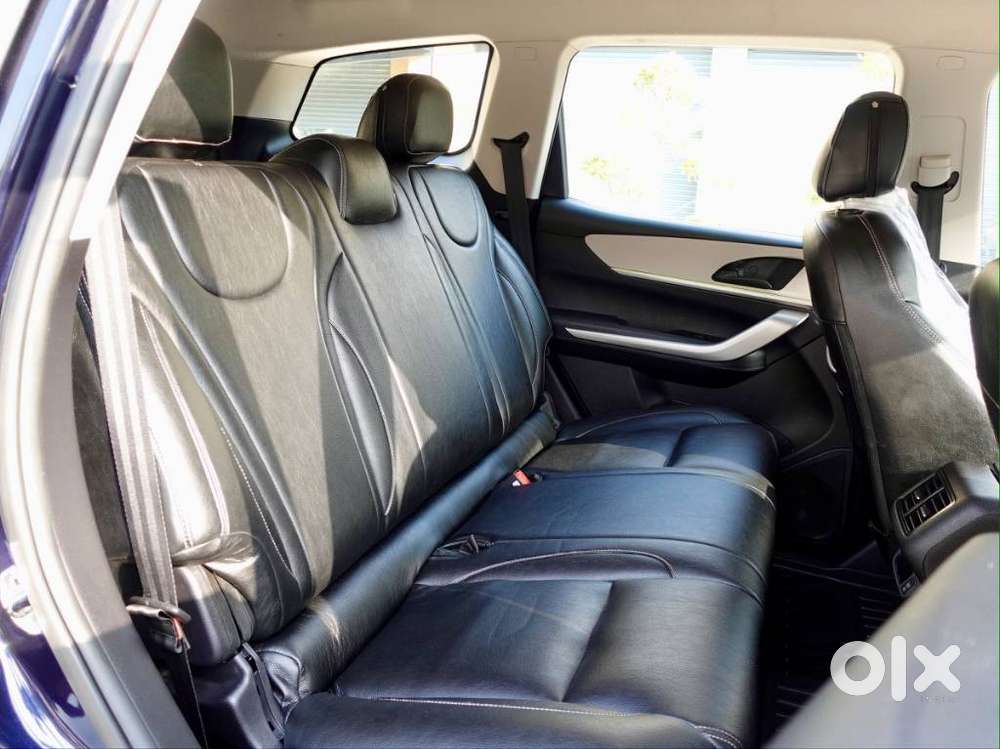 Mahindra Xuv700 Mx Diesel Mt 5 Str (e), 2024, Diesel