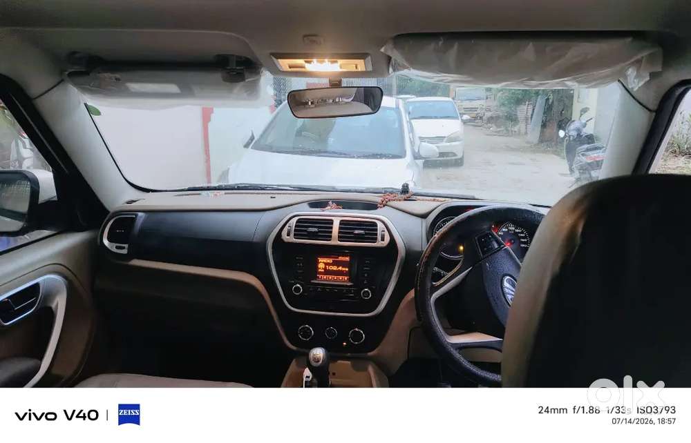 Mahindra Tuv 300 Diesel 2017