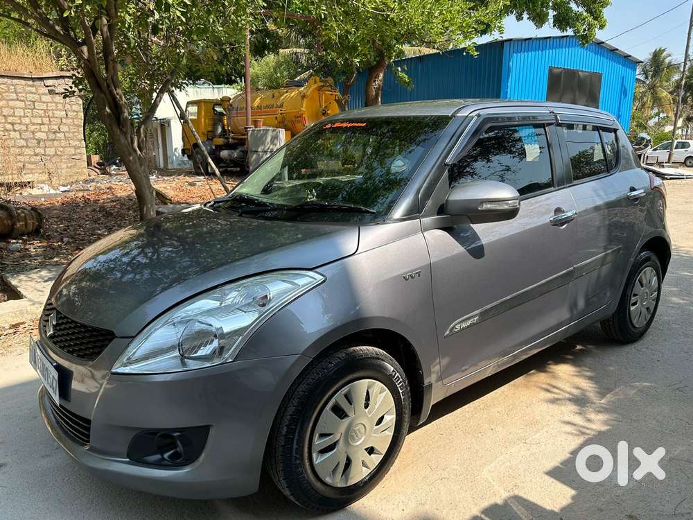 Maruti Suzuki Swift Vxi + Manual, 2012, Petrol