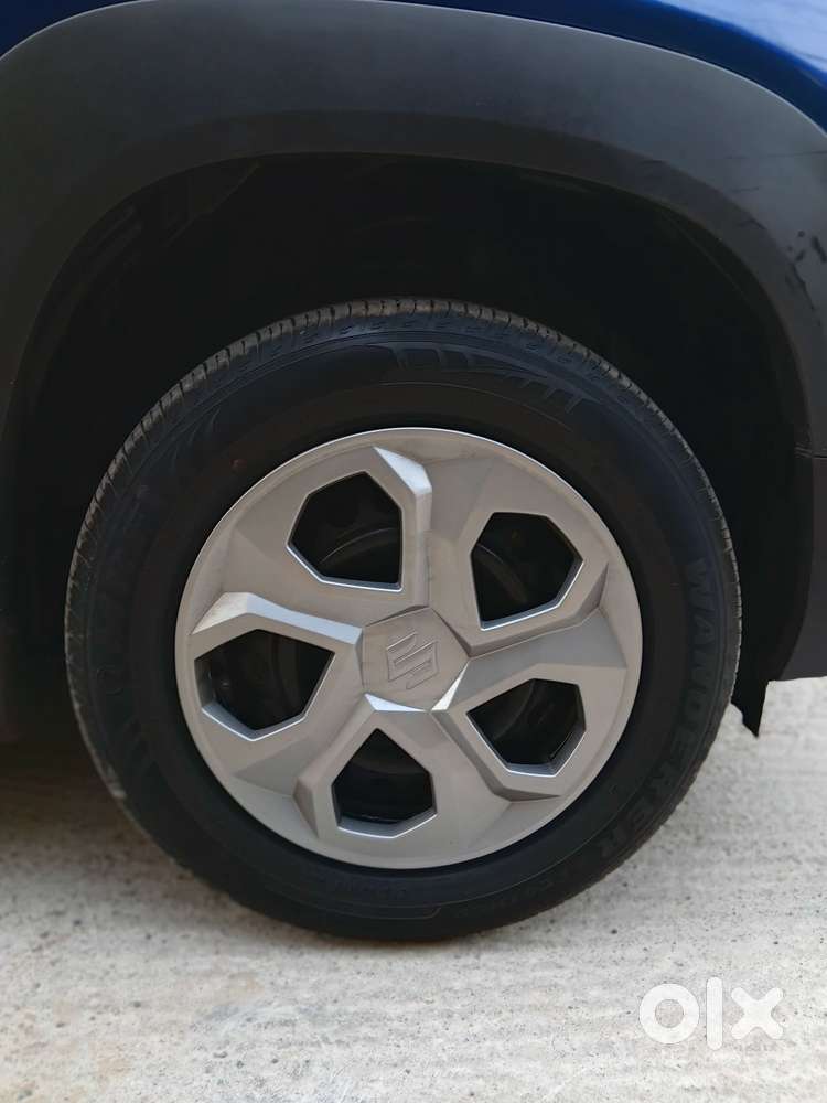 Maruti Suzuki Brezza Vxi At, 2023, Petrol