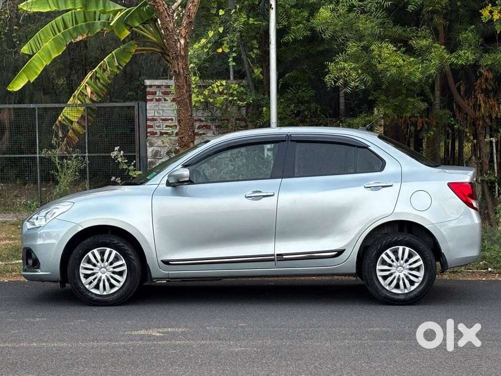Maruti Suzuki Dzire, 2023, Petrol