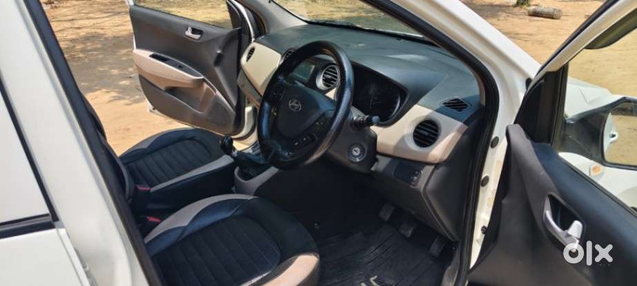 Hyundai Grand I10 Sportz, 2017, Petrol