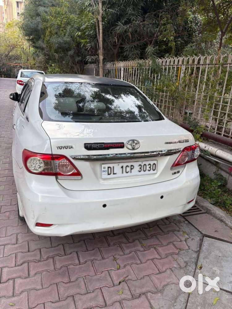 Toyota Corolla Altis 2010-2013 G, 2011, Petrol