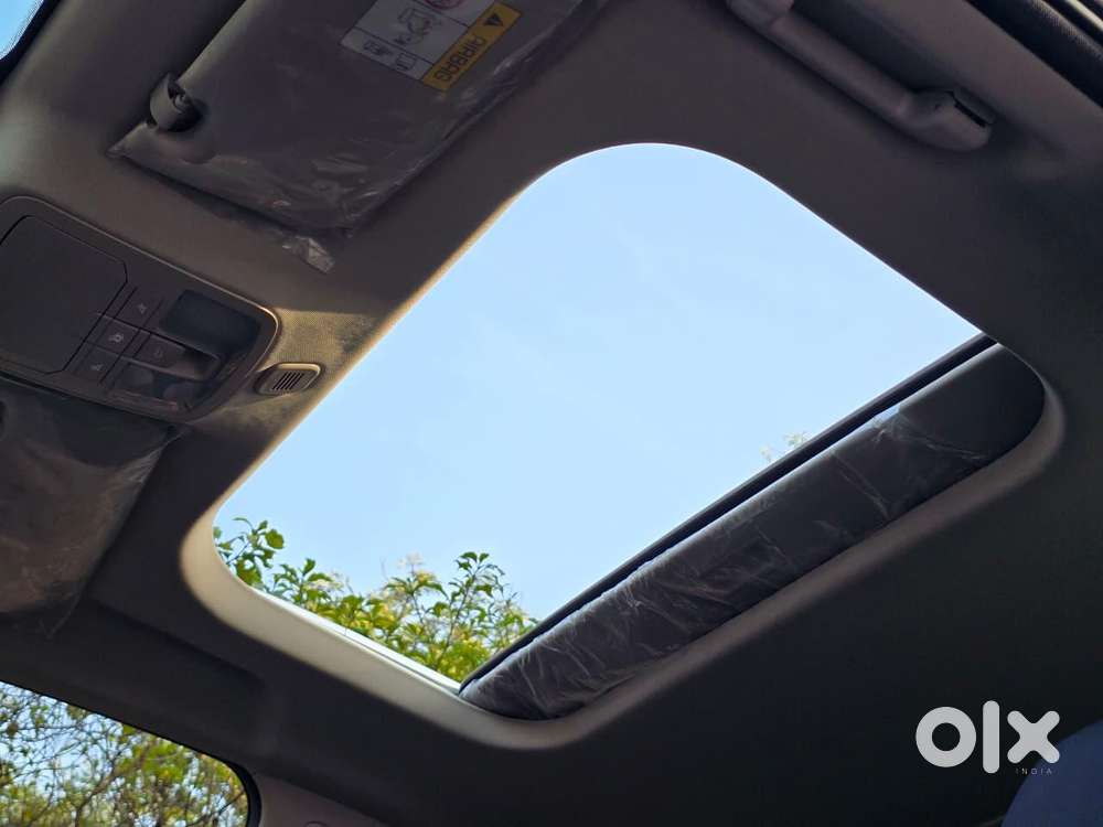 Mahindra Scorpio N Z8 Petrol At 7 Str, 2025, Petrol