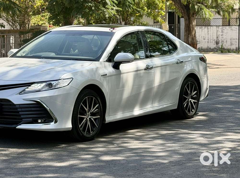 Toyota Camry [2019-ongoing] 2.5 Hybrid, 2024, Petrol