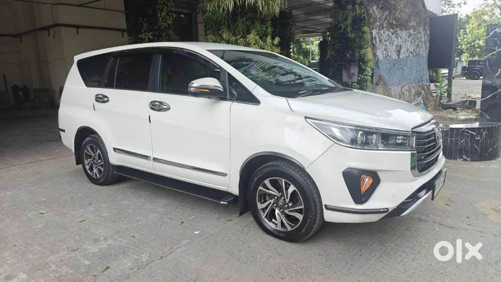 Toyota Innova Crysta [2020-ongoing] 2.4 Vx 8 Str, 2022, Diesel