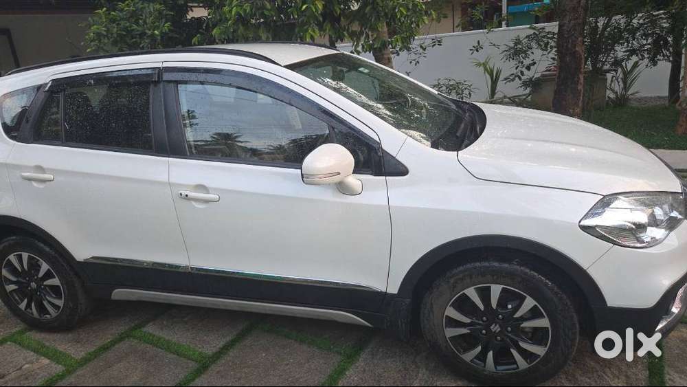 Scross 2021 Zeta Automatic - Low Kms