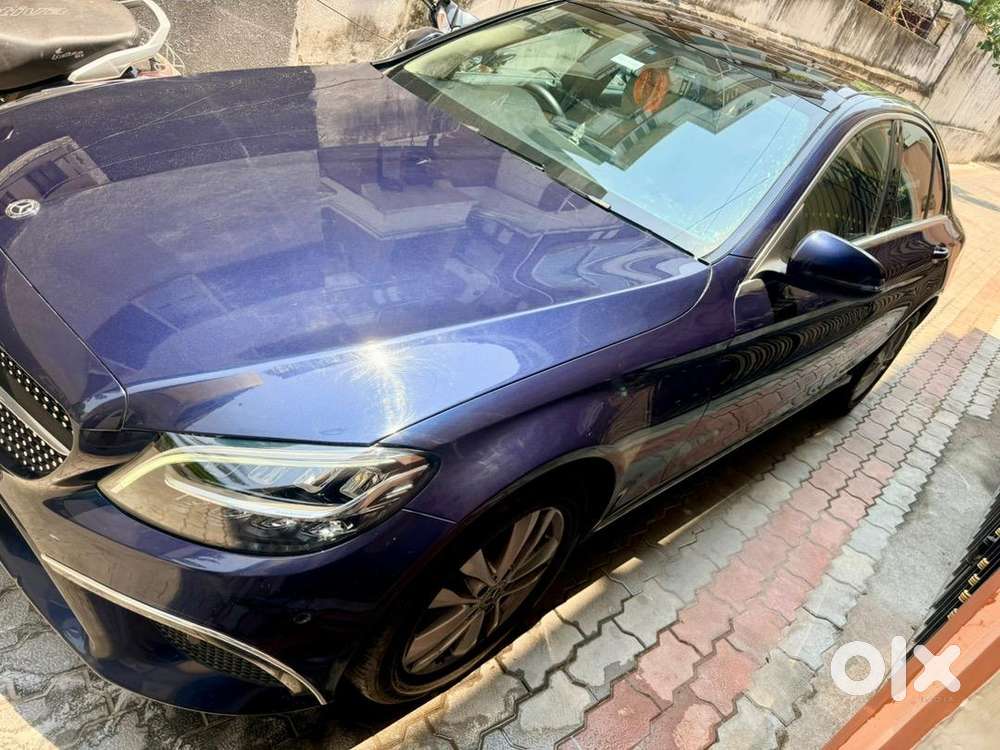 Lowdriven 48000 Km, Serviced Upto Date Mercedes C220 Progressive