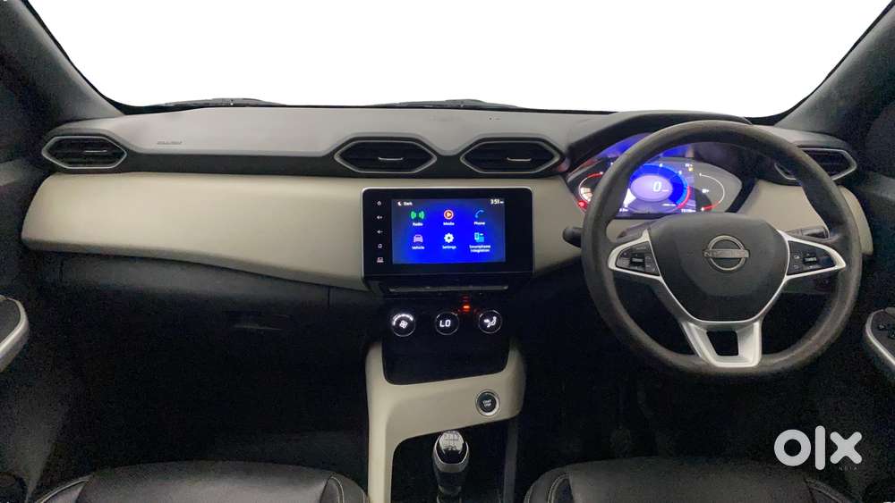 Nissan Magnite 1.0 Xv, 2022, Petrol