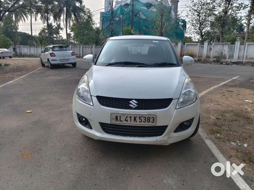 Maruti Suzuki Swift Vxi + Manual, 2012, Petrol