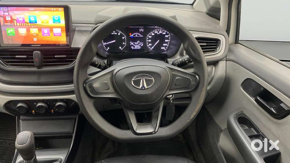 Tata Altroz 1.2 Xe, 2020, Petrol