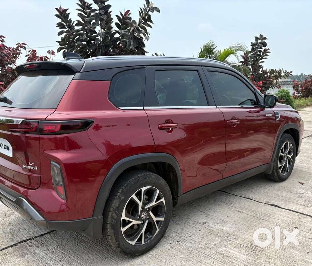 Toyota Urban Cruiser Hyryder 1.5 V Hybrid, 2025, Cng & Hybrids