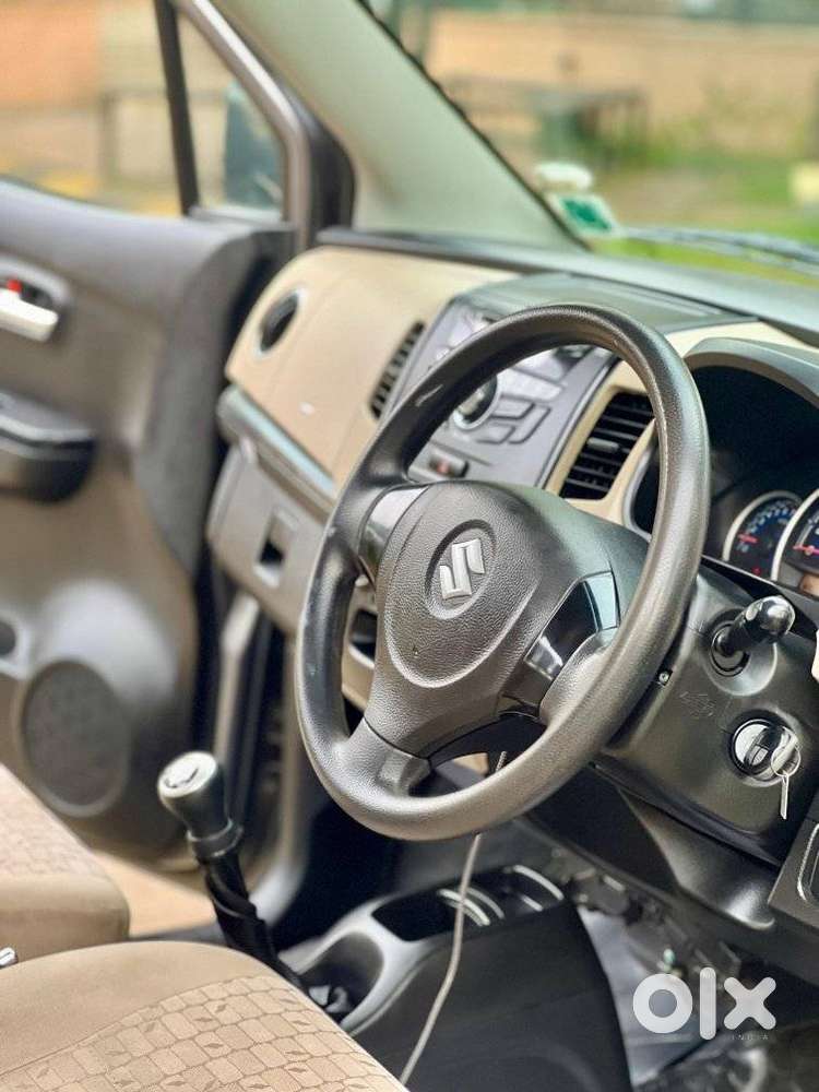 Maruti Suzuki Wagon R Vxi 1.2, 2018, Petrol