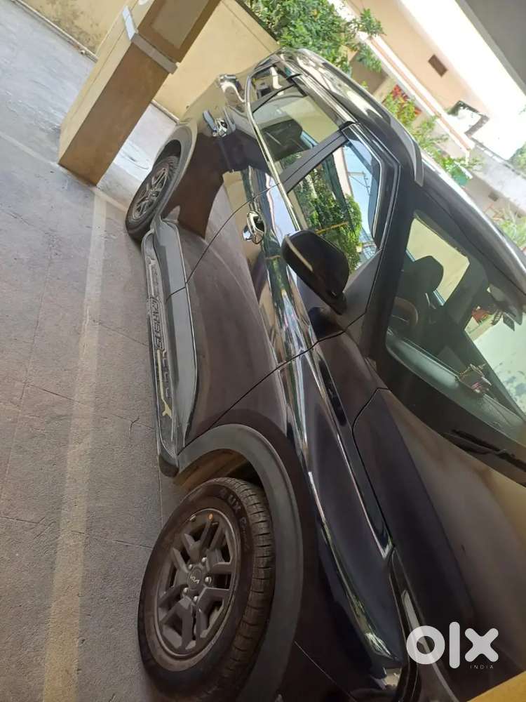 Kia Carens Clavis 2025 Contact