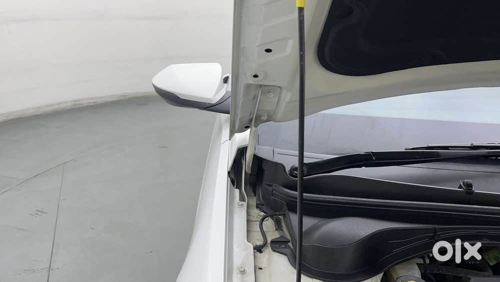 Hyundai Verna 1.5 Sx Petrol Mt, 2024, Petrol