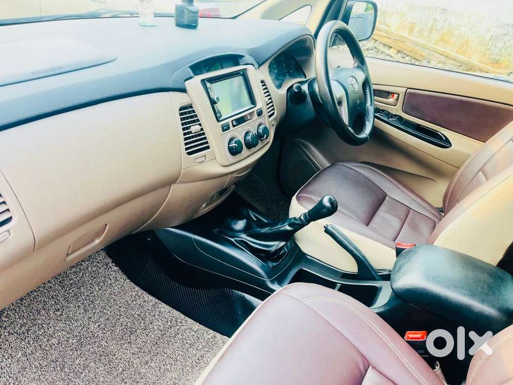 Toyota Innova 2015 Diesel 71000 Km Driven