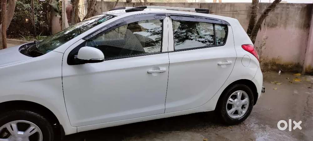 Gari Mai Koi Problem Nahi Hai