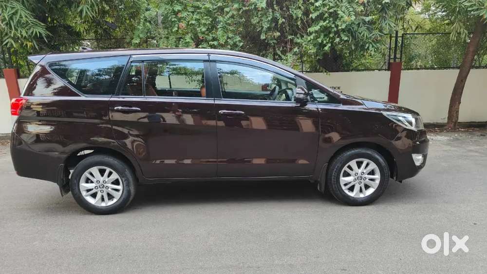 Toyota Innova Crysta 2017