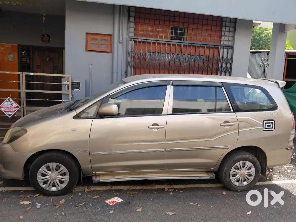 Toyota Innova 2011 Diesel Well Maintained