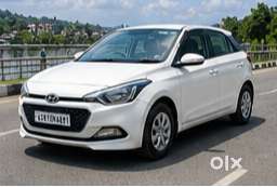 I20 Sportz ( Well Maintained )