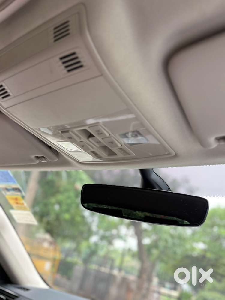 Skoda Superb 2023 Petrol Variant