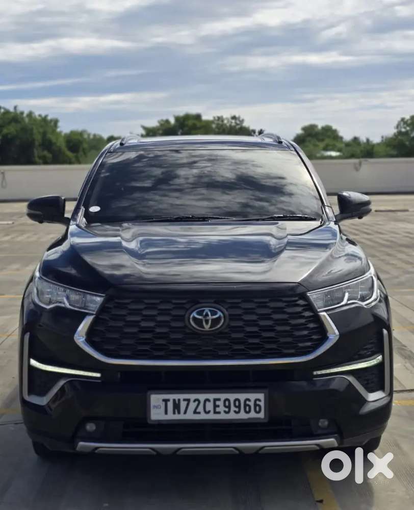 Toyota Innova Hycross 2023 Hybrid