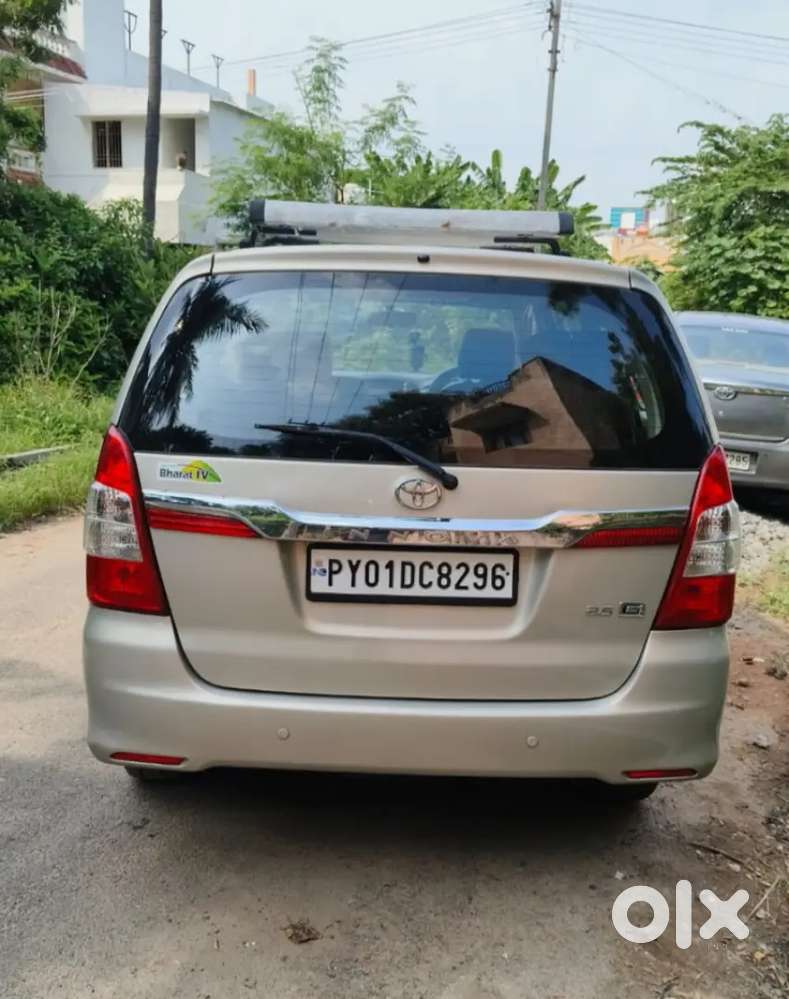 Toyota Innova 2015