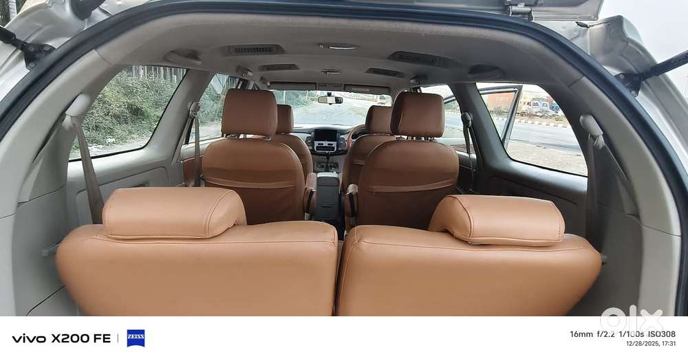 Toyota Innova 2.5 V 8 Str, 2014, Diesel