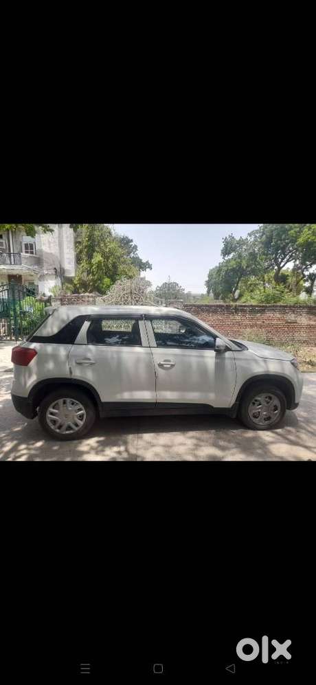 Maruti Suzuki Brezza 1.5 Lxi Smart Hybrid, 2020, Petrol
