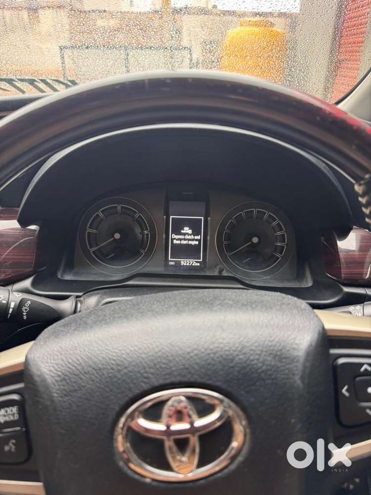 Toyota Innova Crysta 2019