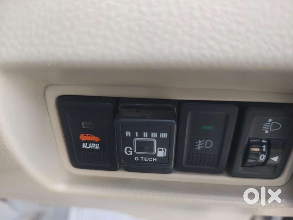 Maruti Suzuki Dzire 1.2 Vxi, 2014