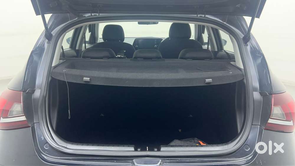 Hyundai I20 Sportz 1.2 Ivt, 2023, Petrol