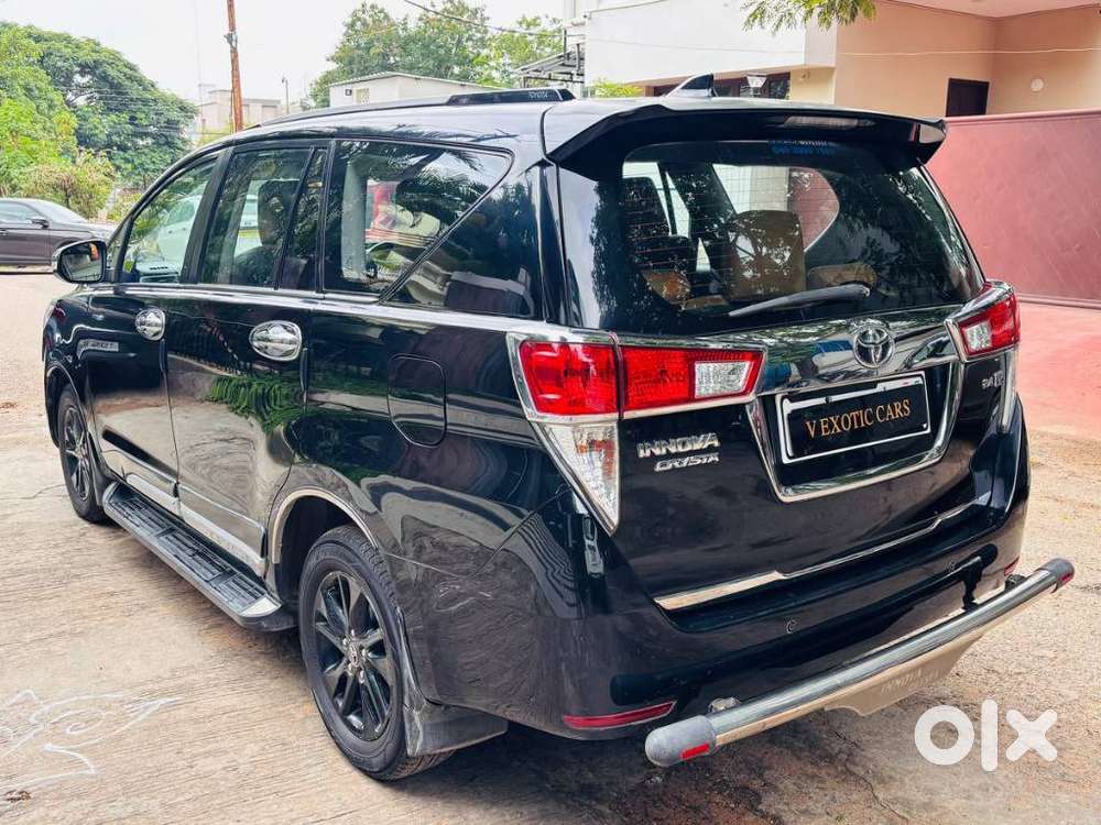 Toyota Innova Crysta 2.4 V, 2017, Diesel