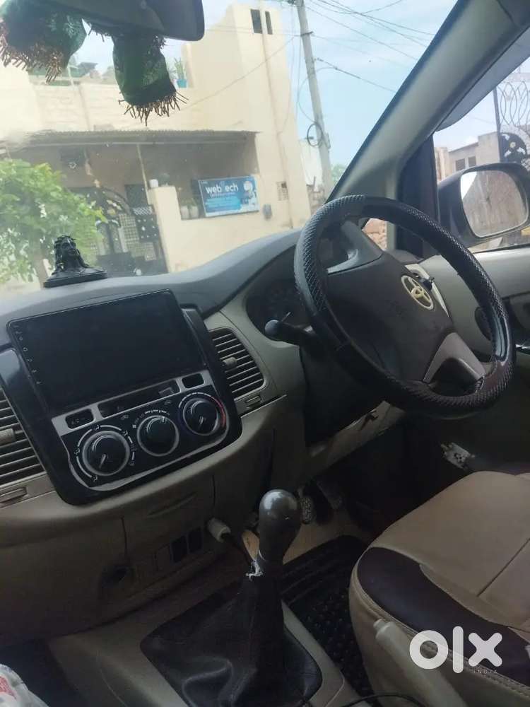 Toyota Innova 2013 Diesel 254000 Km Driven