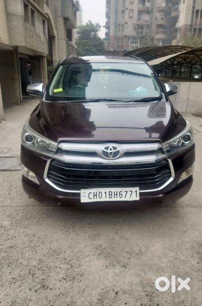 Toyota Crysta Top Model 2016