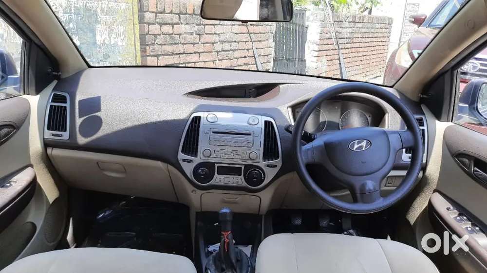 Hyundai New I20 2011 Petrol 950000 Km Driven